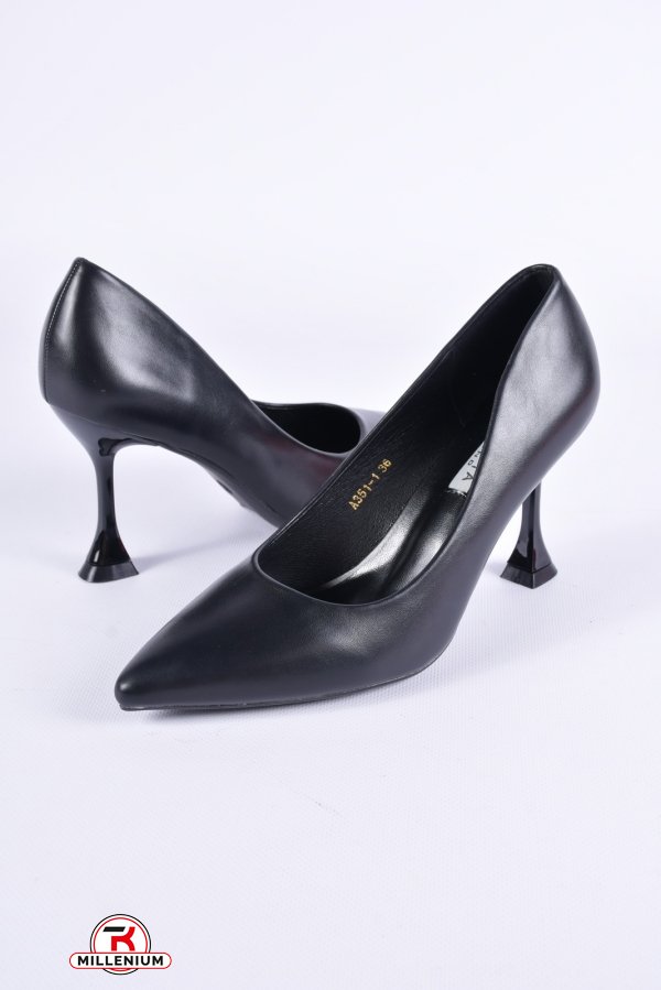 Туфли женские LORETTA Размер в наличии : 40 арт.A351-1