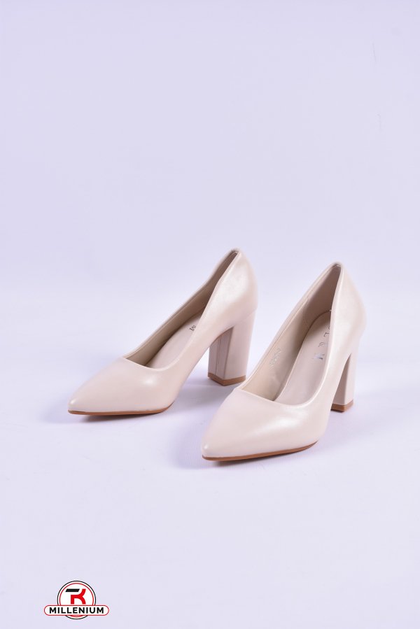 Туфлі жіночі L/M Розмір в наявності : 40 арт.8195-3
