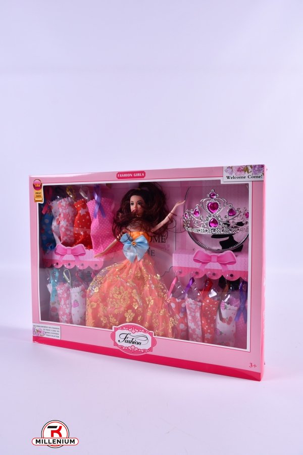 Кукла с набором платьев аксессуаров в коробке 42/6/32см арт.HS1842-5/7