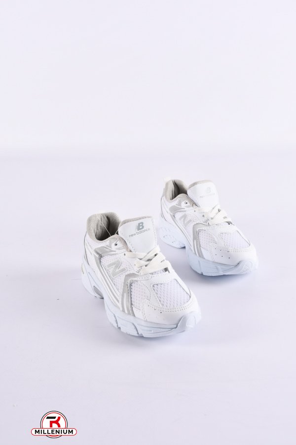 Кросівки для хлопчика (кол. білий)  Розміри в наявності : 32, 33, 34, 35 арт.752888