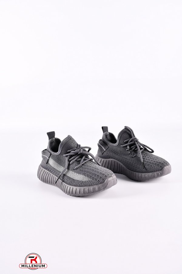 Кросівки дитячі SEVEN модель YEEZY Розміри в наявності : 31, 32 арт.777-C1144