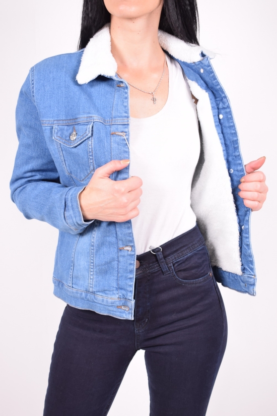 Пиджак джинсовый женский на меху (цв.голубой/белый)  "ВIG NAS" Размер в наличии : 38 арт.400