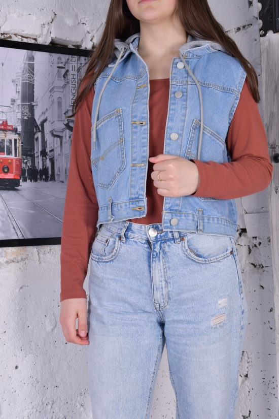 Жилетка жіноча джинсова з капюшоном "ZJY" Розміри в наявності : 40, 42, 44, 46, 48 арт.W8058
