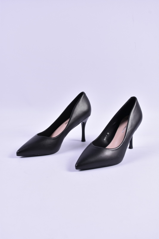 Туфлі жіночі L/M Розмір в наявності : 38 арт.8260-1
