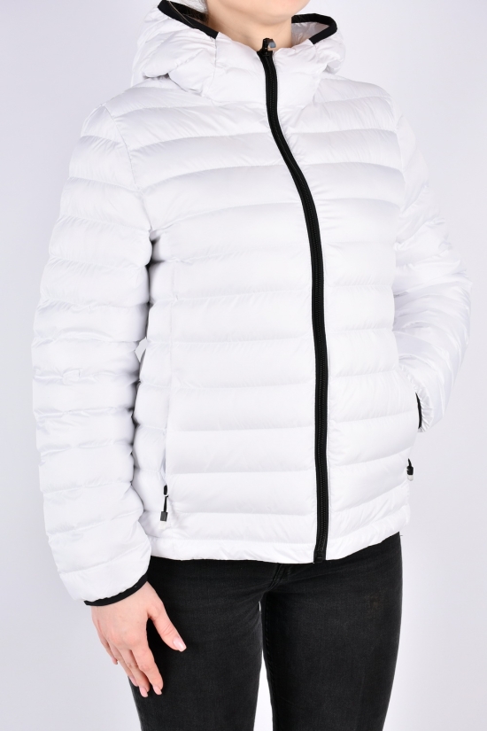 Куртка жіноча демісезонна (кол. білий) з плащової тканини. Розмір в наявності : 40 арт.3101