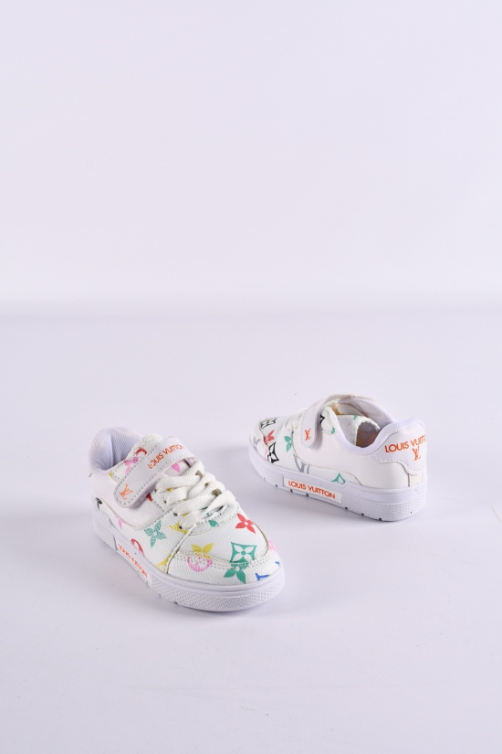 Кросівки для дівчинки (кол. білий)  Розміри в наявності : 26, 28, 29 арт.752897